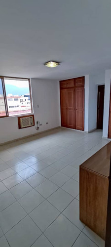 Se Vende Apto En San Isidro