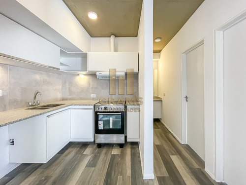Venta De Departamento Dos Dormitorios, La Plata