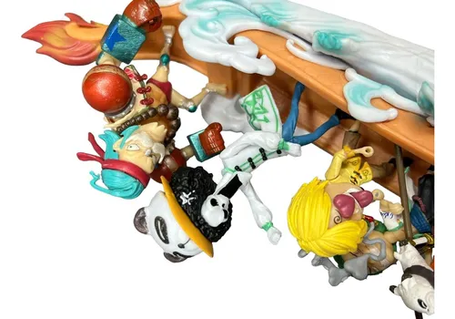 Figura Barco De Dragon 35cm Con Personajes One Piece