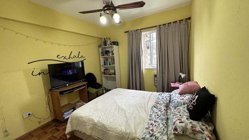 Amplio Departamento Céntrico - Permuto Por Casa En Pueblo Belgrano O U. Oeste
