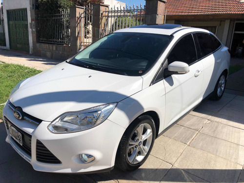 Ford Focus Iii 2.0 Sedan Se Plus Mt 2014