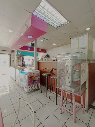 Negocio En Venta (restaurante - Heladería Y Cafetería)