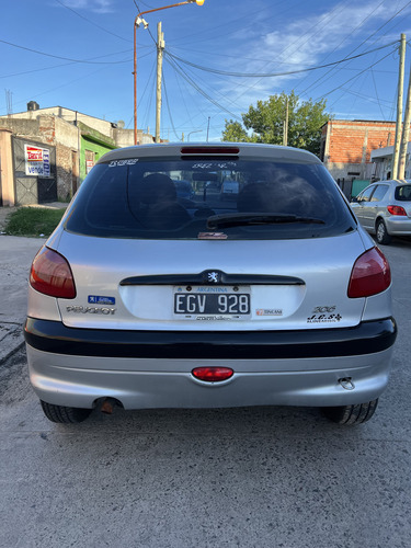 Peugeot 206 1.6 Xr Premium