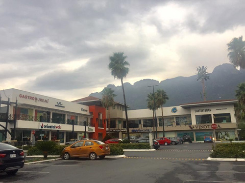 Local En Renta Por Gomez Morin Residencial Chipinque San Pedro
