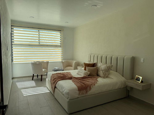 Moderna Casa Nueva En Venta Villas Zacango Calimaya, De 3 Niveles, Cerca De Colegios, Centros Comerciales, Zoológico, Etc