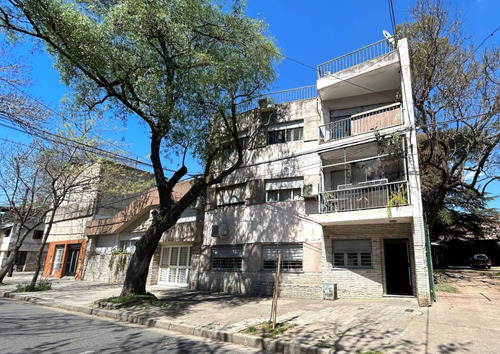 Venta Departamento- 3 Dormitorios- República De La Sexta