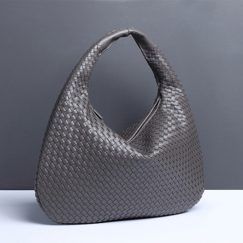 Bolso De Mujer Crescent Totalmente Tejido A Mano