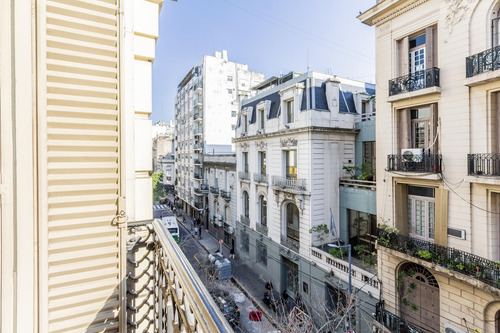 Piso 4 Ambientes Con Balcónes Francés Y Baulera En Recoleta Apto Credito