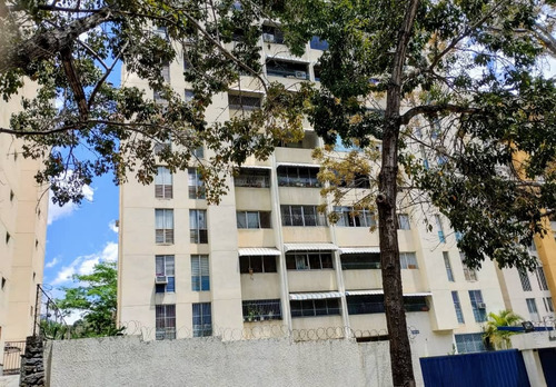 Apartamento En Venta En La Urb. Santa Paula