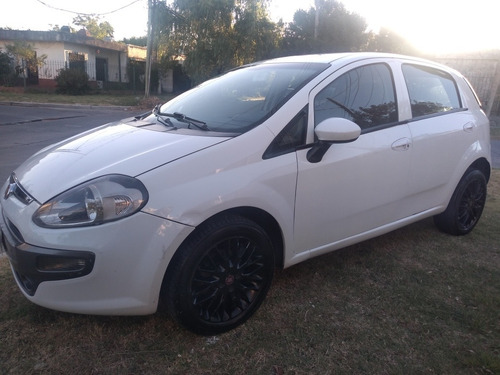 Fiat Punto 1.6 Essence 2013