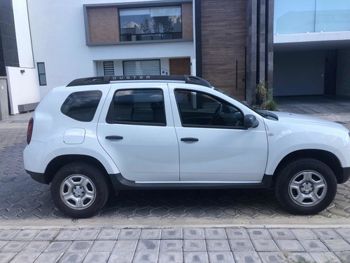 Imagen 3 de 14 de Renault Duster 2019 2.0 Zen Mt