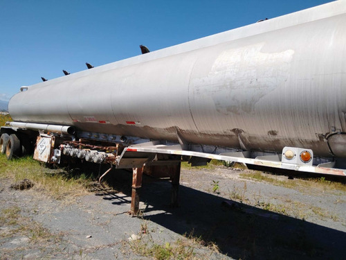 Imagen 12 de 13 de Tanque Semiremolque De Combustible Marca Custom Trailer Inc
