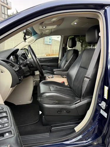 Chrysler Town & Country 3.6 Touring Piel Mt