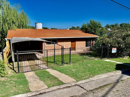 Vendo Casa 2 Dormitorios, 2 Baños, Pileta. Barrio La Quinta, Villa Carlos Paz