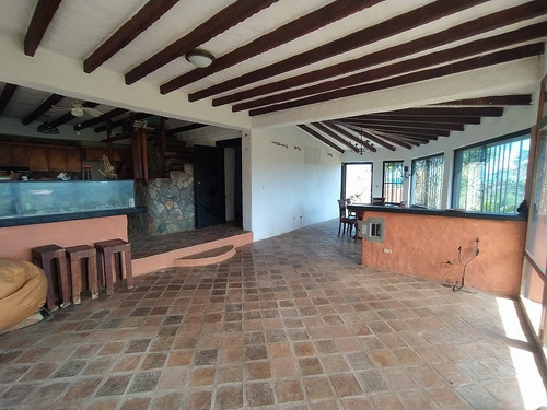 Imagen 4 de 14 de Casa Tipo Posada De 4 Apartamentos Con Vista