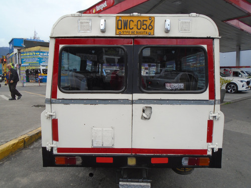 Land Rover Santana 2.4 Extra largo
