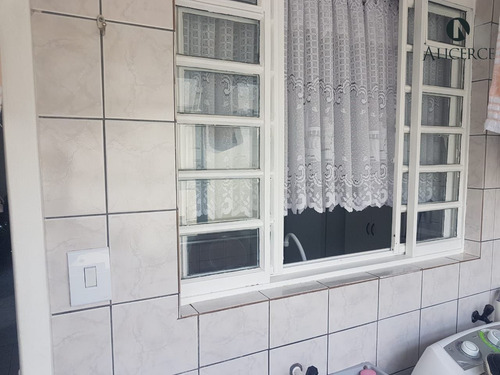 Apartamento 3 Dormitórios Em Água Verde! - 2419