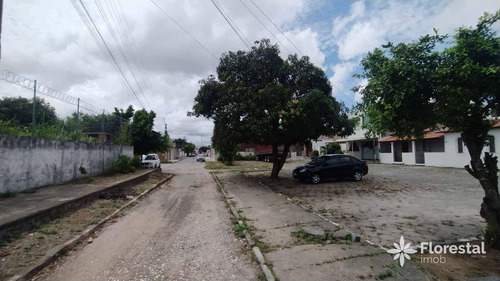 Imagem 6 de 14 de Casa De Esquina No Conjunto Feira Vi Com 250 M2 De Terreno - Ca0253