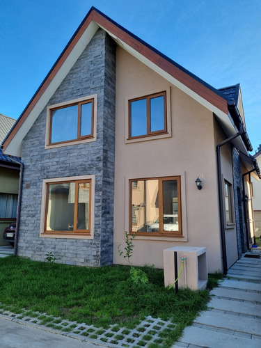 Venta Casa 4d3b2e En Condominio - Brisa Del Sol