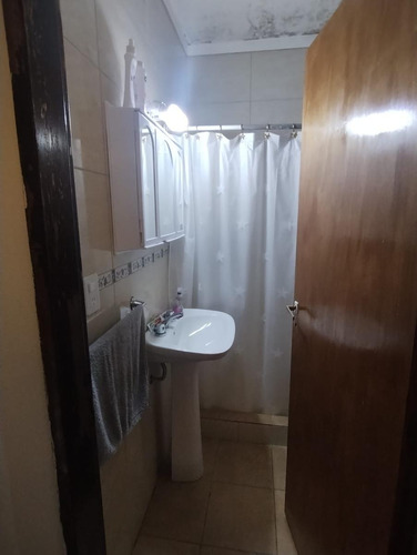 Casa Sobre Lote De 8,66 X 30 Mts. A Mts. De Avda Alvear