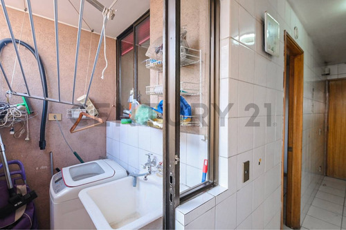 Arriendo Dpto 2 Dorm Más Servicio Las Condes