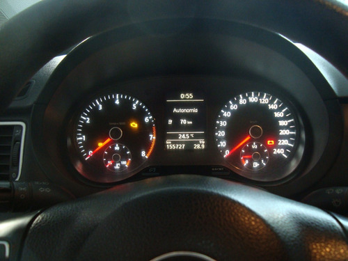 Imagen 6 de 9 de Volkswagen Suran 1.6 Comfortline 101cv