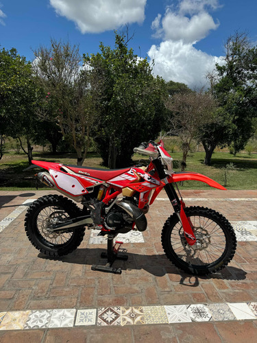 Beta 300 Rr