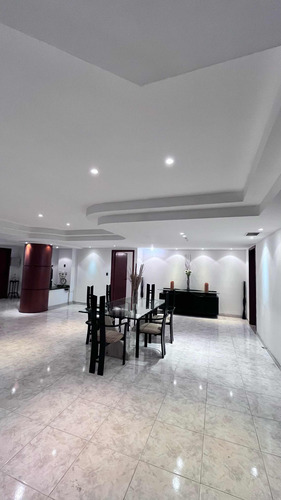 Penthouse En La Trigaleña Resd Palulu Remax Urbe José Armas