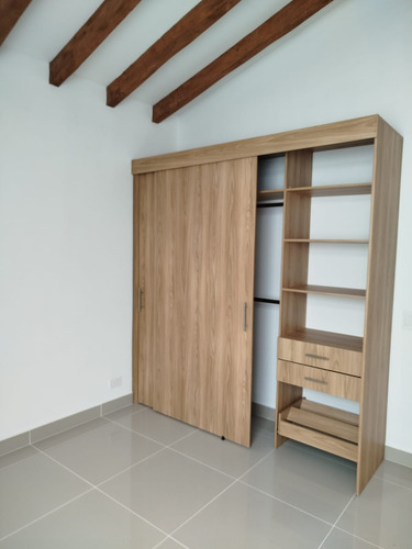 Casa De 2 Niveles En Venta En La Ceja(sector Unidad Deportiva).