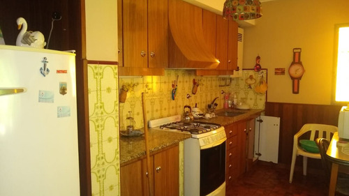 Importante Casa En Venta Con Local Comercial