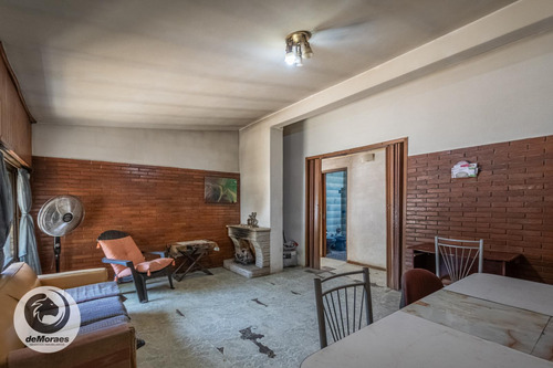 Ph En Lomas Del Mirador, 3 Ambientes, 2 Habitaciones, 1 Baño, Patio, Cuarto De Guardado