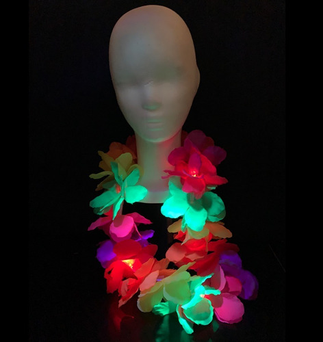 Imagen 2 de 10 de Collar Led Hawaiano X1 Flores Luminoso Hawaiana Cotillon Led