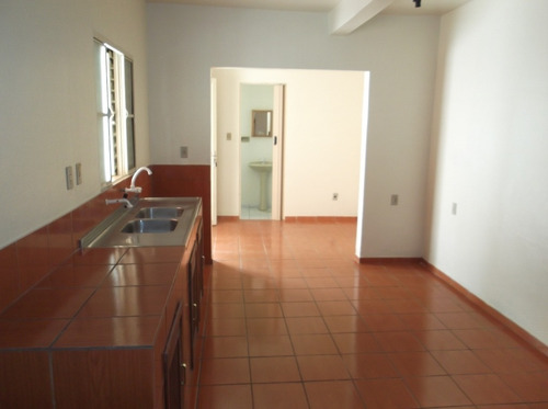 Imagem 8 de 19 de Casa Para Venda, 2 Dormitórios, Medianeira - Porto Alegre - 1188