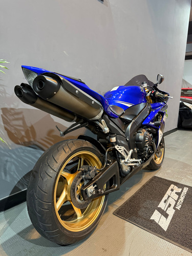 Yamaha-r1