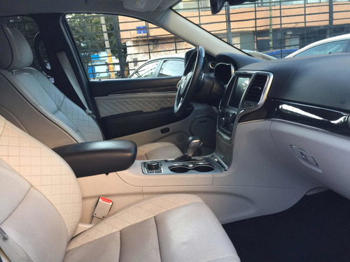 Imagen 7 de 15 de Jeep Grand Cherokee 2017 5.7 Summit Elite Plinum 4x4 At