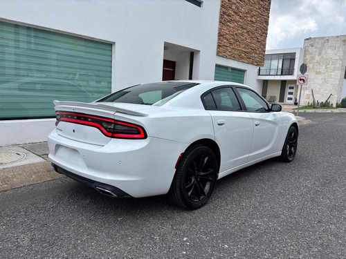 Dodge Charger 5.7 R-t At
