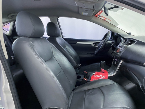Imagem 16 de 18 de Nissan Sentra