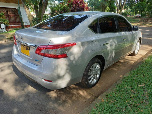 Nissan Sentra 2015 1.8 B17 Advance