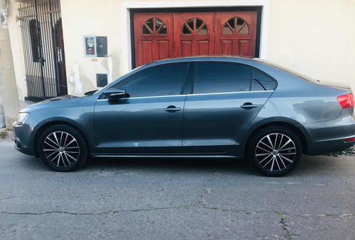 Volkswagen Vento 2.0 Sportline Tsi 200cv Bi-xenon Dsg 2014
