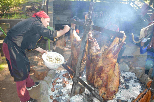 Asados Criollos Estilo Argentimo