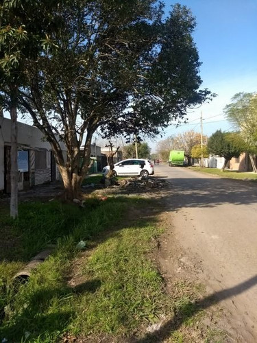 Imagen 4 de 8 de Venta De Casa A Refaccionar En La Plata.