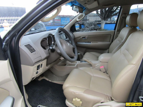 Toyota Fortuner 3.0 Sr5
