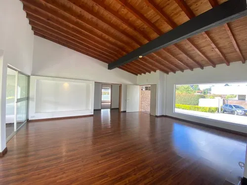 Finca En Venta Ubicada En Rionegro Sector Llanogrande (24851).