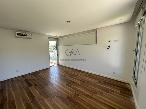 Casa En Alquiler Permanente En Barrio Rumenco.