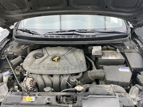 Imagen 25 de 25 de Hyundai Elentra Gls 1.8
