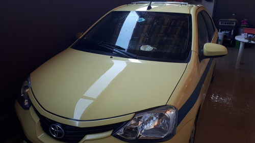 Imagem 2 de 4 de Toyota