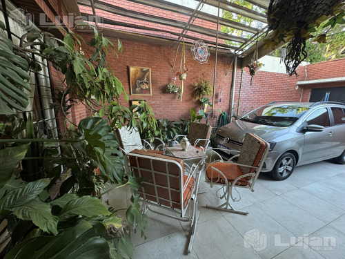 Venta Casa En Mataderos Albariño 900 - 5 Ambs Patio, Garage, Terraza