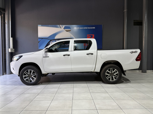 Toyota Hilux Pick-Up 2.4 Cd Dx 150cv 4x4