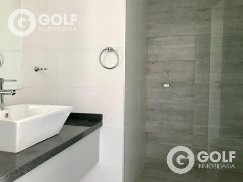 Vendo Apartamento De 2 Dormitorios, Garajes Opcionales, Centro