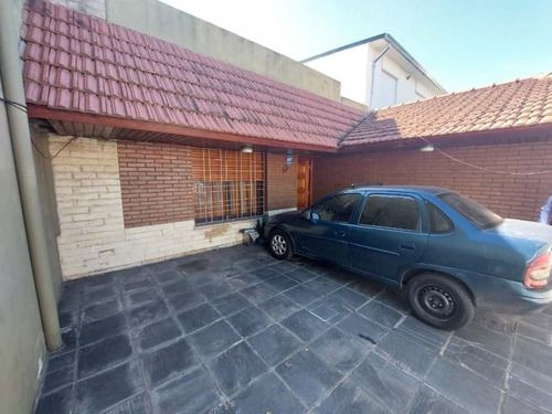 Casa Con Depto